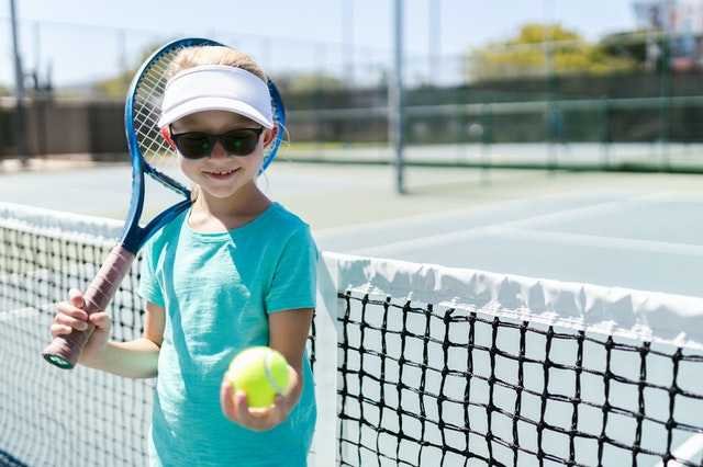 WHAT IS IT ABOUT SUNGLASSES THAT MAKES THEM SO SUCCESSFUL IN TENNIS?